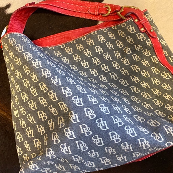 Authentic Dooney & Bourke Large Bag - Picture 2 of 8
